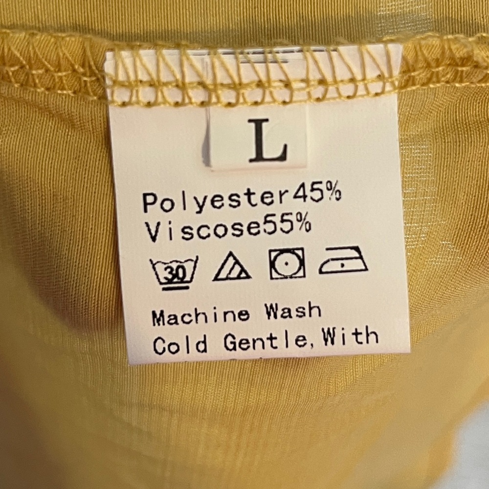 Yellow Lace Trim V-Neck Women's Top Size Large - Picture 7 of 7